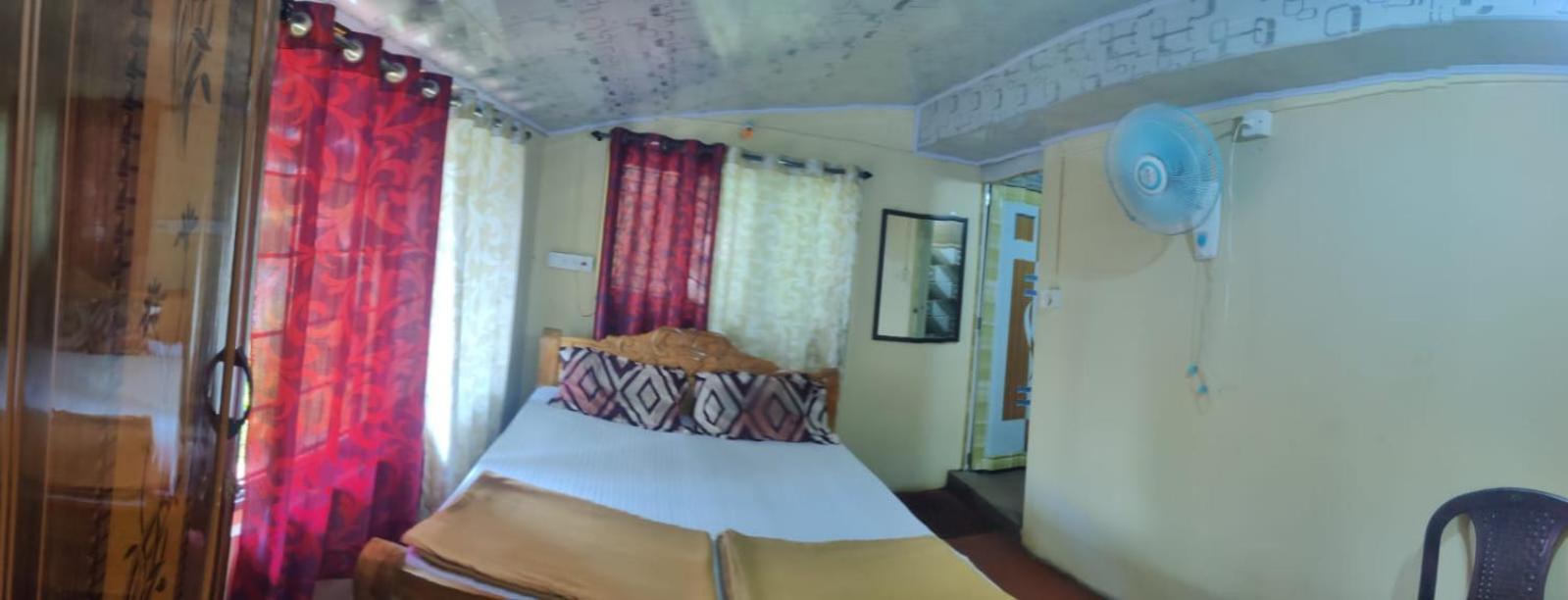 Villa Danny'S Den Madikeri Exterior foto